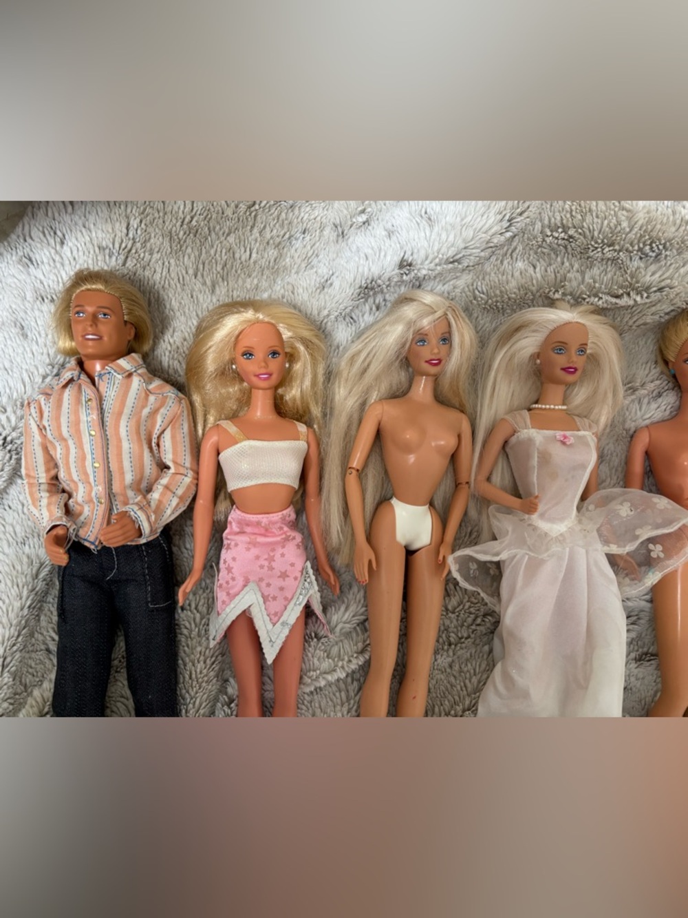 Vintage barbies - Picture 2 of 3